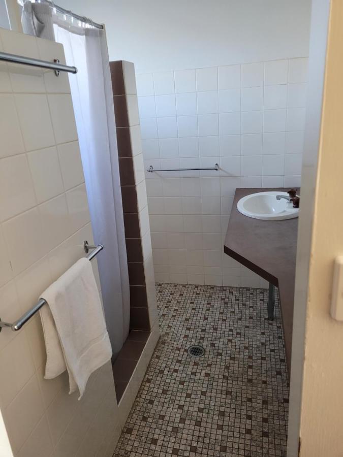 Palm And Pawn Motor Inn Уогга-Уогга Экстерьер фото